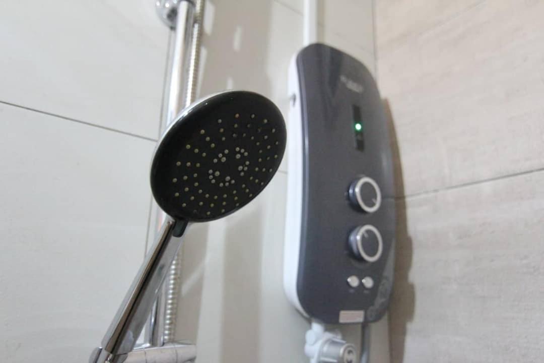 D'Calton Seaview Apartment ジョホールバル エクステリア 写真